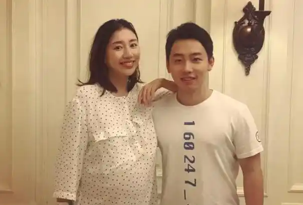 周捷邹凯的爱情故事未婚先孕 邹凯身高多少个人资料体操员