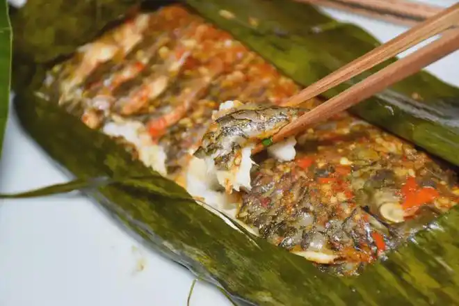 傣家人所热爱的不仅是一桌烧烤,而是生活|香茅草|傣味|包烧_网易订阅