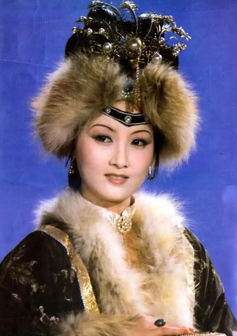 跟《红楼梦》里王熙凤学做人——职场上如何巧妙的和上司相处