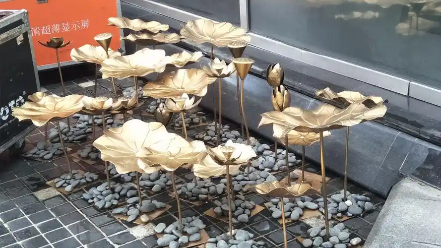 锻,铸铜荷叶雕塑制作