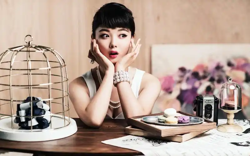 金有贞主题壁纸