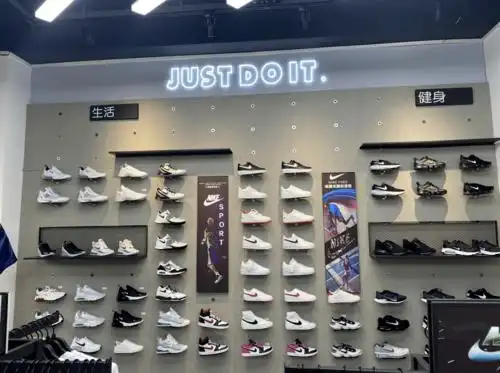 盛大开业燃不停一切尽在上蔡nike专卖店