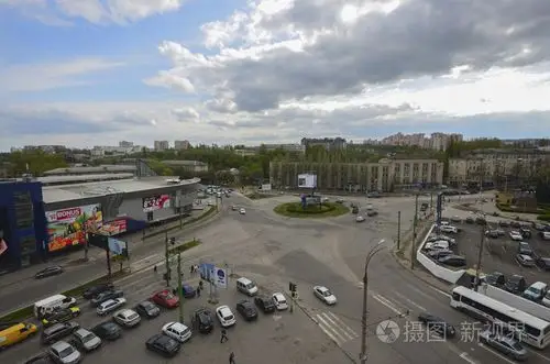 基希讷乌,摩尔多瓦共和国的首都.中央公园,从无人机的鸟瞰图.