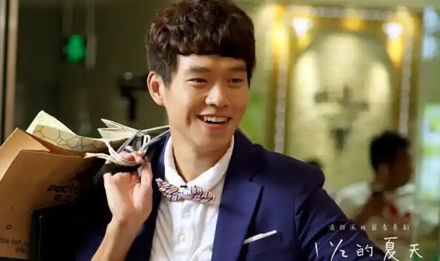 魏大勋的这张照片告诉我们:千万不要小看一个200斤的胖子