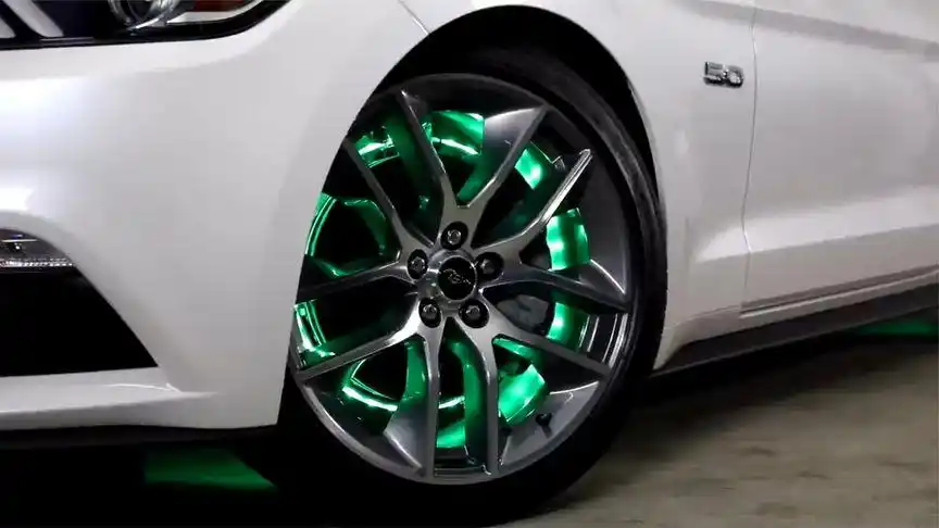 超高回头率炫丽车载轮毂氛围灯安装视频