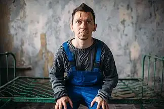 疯子,用石膏密封的嘴,心理病人000分析,关键,人类,信息,抽象的云背景