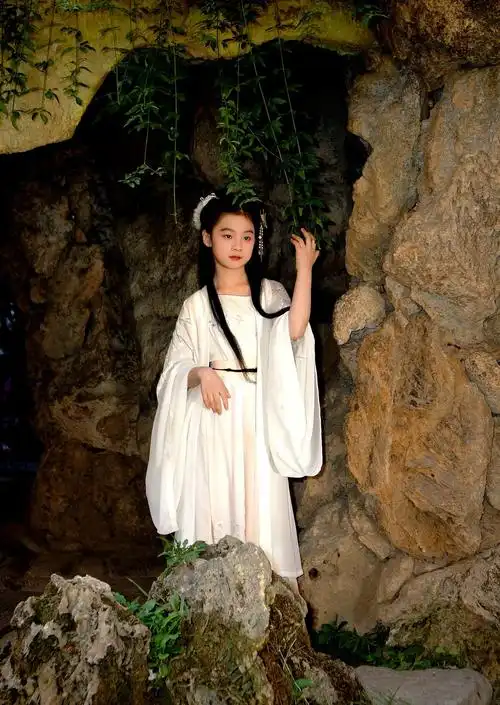 汉口里的古装小女孩!-中关村在线摄影论坛