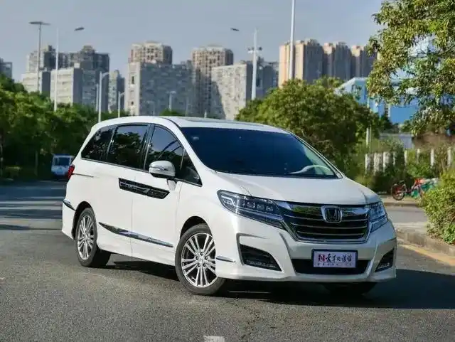 艾力绅-家用车好!2021款有没有汽油版的!广大群众回复一下