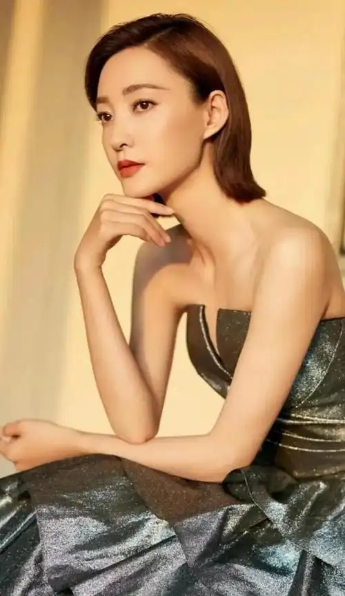 王丽坤|水柔美图|分享「15」_网易订阅