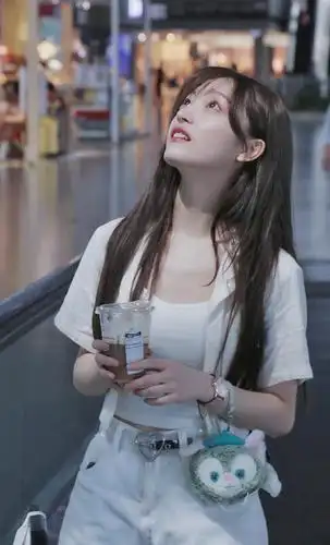 『眼角带笑,月色不染眉梢』谢蕾蕾近期返图整理