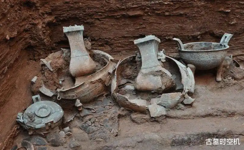 古怪"积石大墓"现身,怀孕女子为何独享最大墓葬?千年谜团待解