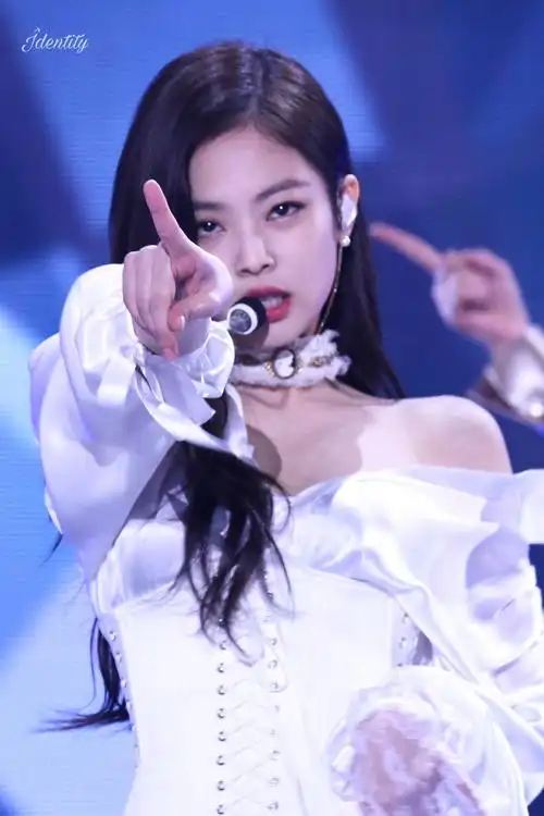 blackpink jennie