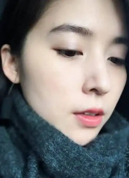 宋冬野女友赵晓璐私照.