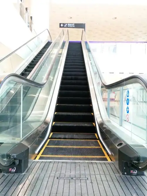 天河机场t3航站楼k型自动扶梯