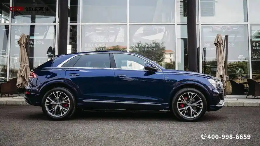 3万公里上牌时间:2020-05奥迪q8 55tfsi 臻选动感型今天给大家带来