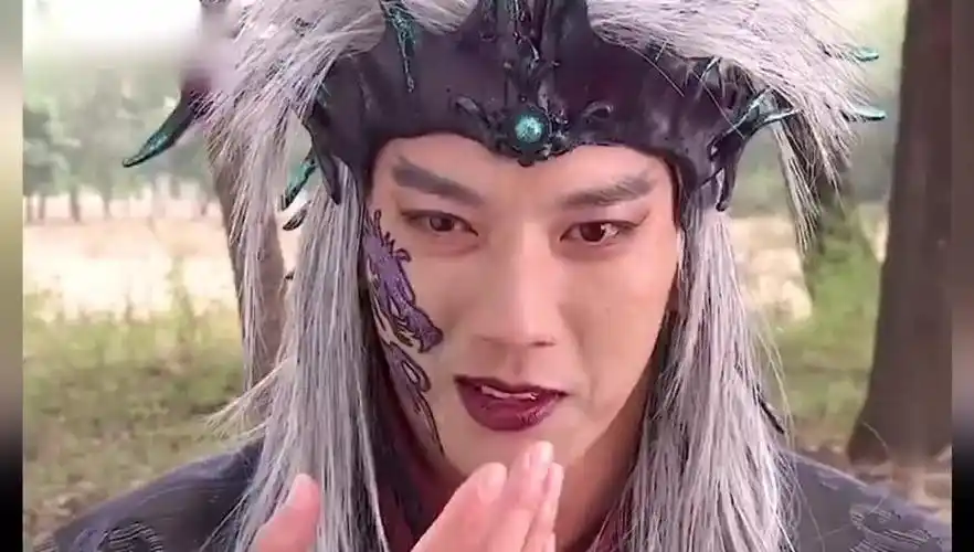 《宝莲灯前传》第121集:五哥真的贪生怕死,两边倒还想做神仙