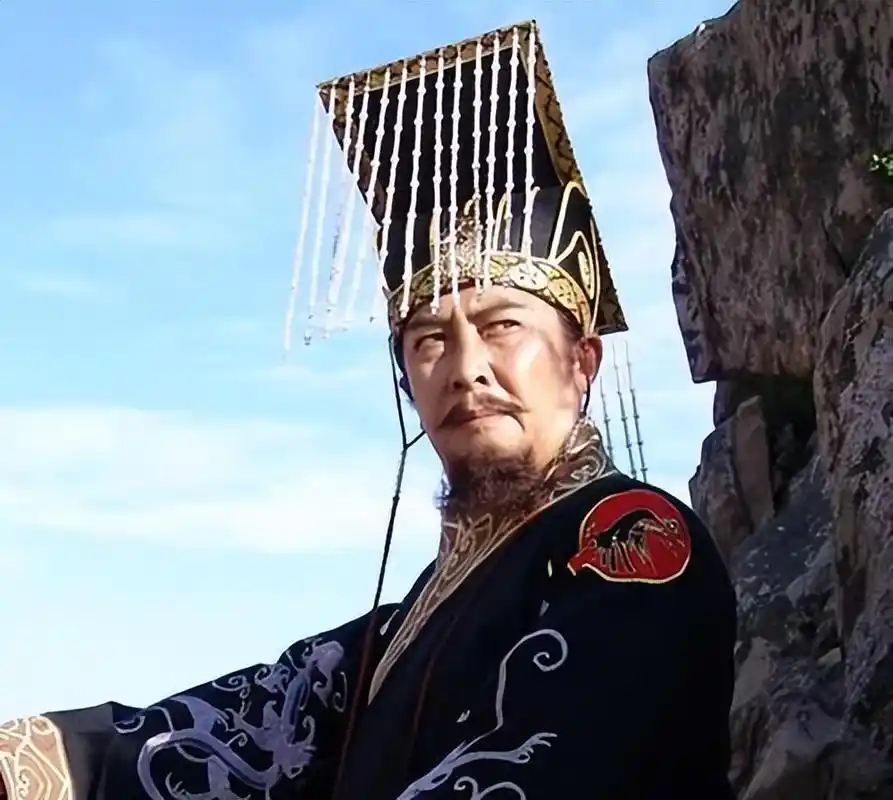 唐国强,真的是名副其实的"皇帝专业户",演谁就像谁.