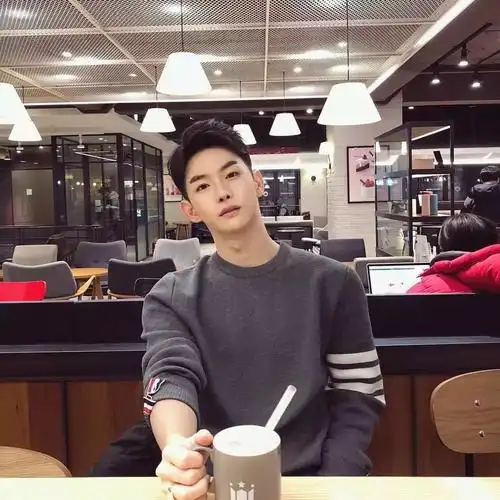 韩国超帅警察欧巴我想被逮捕