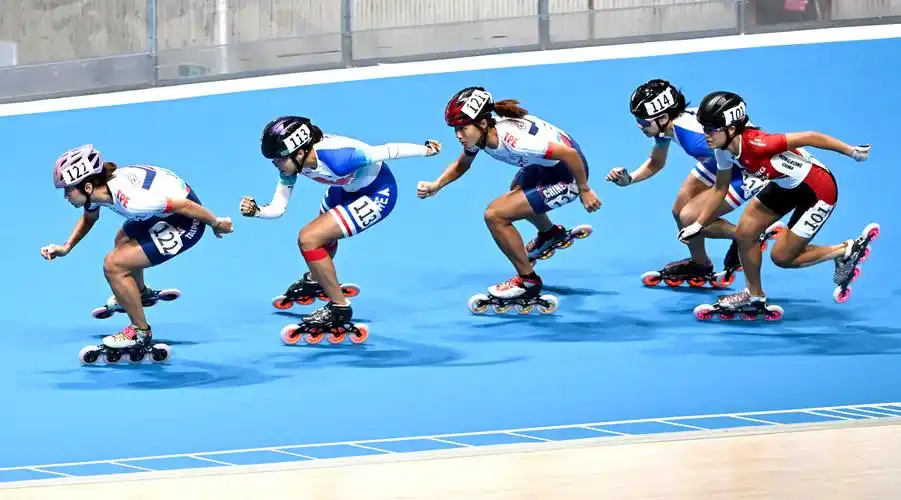 轮滑女子速度轮滑1000米争先赛中国台北选手李孟竹夺金