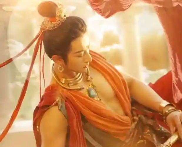 李孟羲敦煌飞天图片(盘点最近很火的四川最美男菩萨李孟羲敦煌15张cos