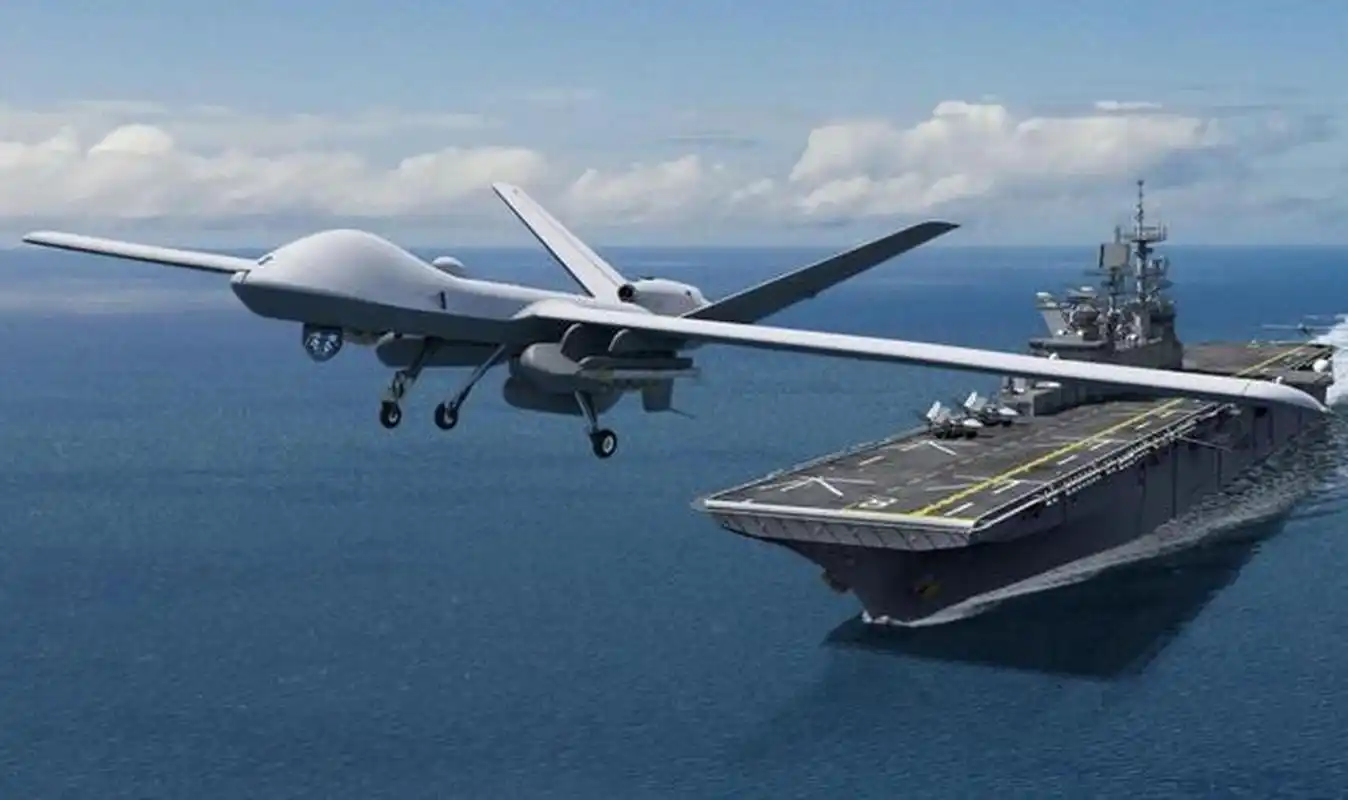 中国最新076型两栖攻击舰,将配备电磁弹射器,或成为全球首款无人机