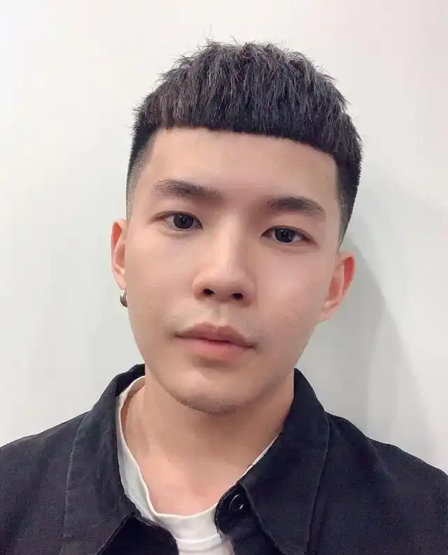 男生秋季发型别乱剪,这4款造型干净利落,谁剪谁帅气|发型|造型|头发