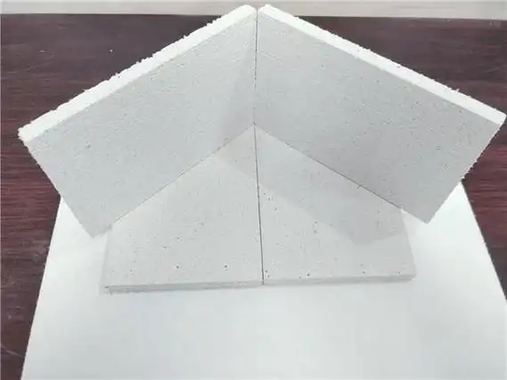 玻镁防火板是一种新型建筑材料,主要由玻璃纤维网格布和氧化镁,硅酸镁