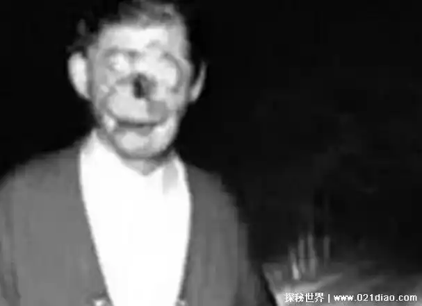 美国无脸男都市传说,是现实中存在的(经常被拿来吓小孩)