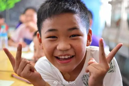 2018重庆大学生三下乡照片分享,满屏纯真的笑脸