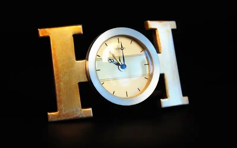 爱马仕手表,黑色背景 壁纸 - 1440x900