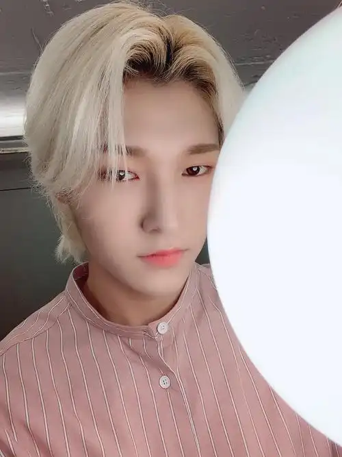 存些junji掀开头帘的图