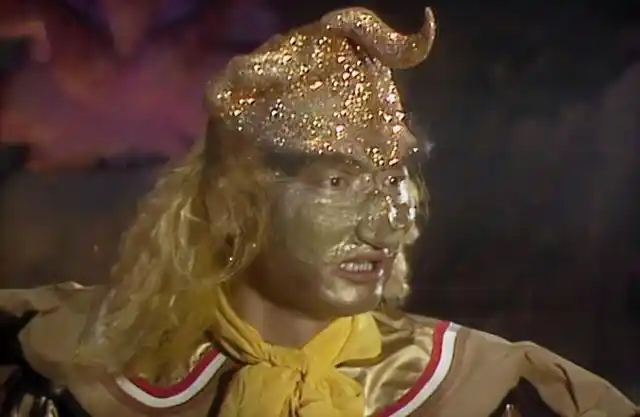 在86版西游记中,金角大王和银角大王有一个干娘,而他们的干娘是压龙洞