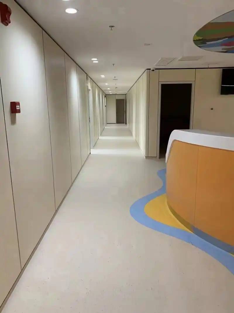 pvc塑胶地板广泛适用于学校医院环保耐磨