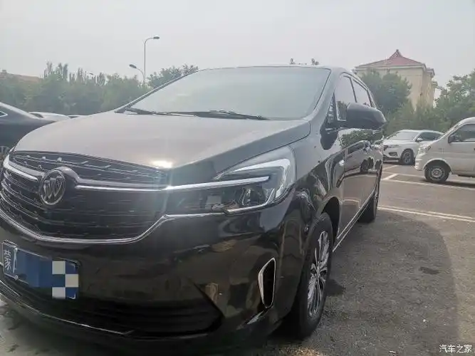 别克gl8牛津棕652t家庭用车之选小改怡情大改伤身