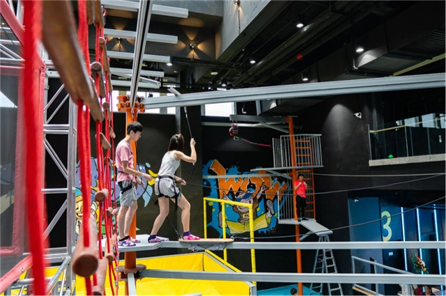 广州反弹蹦床公园5000㎡场地30项目399元任玩2小时周一至五免预约地铁