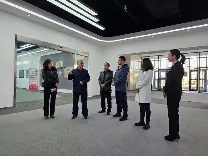 和林格尔新区工会联合会第一届委员会第一次全体会议胜利召开