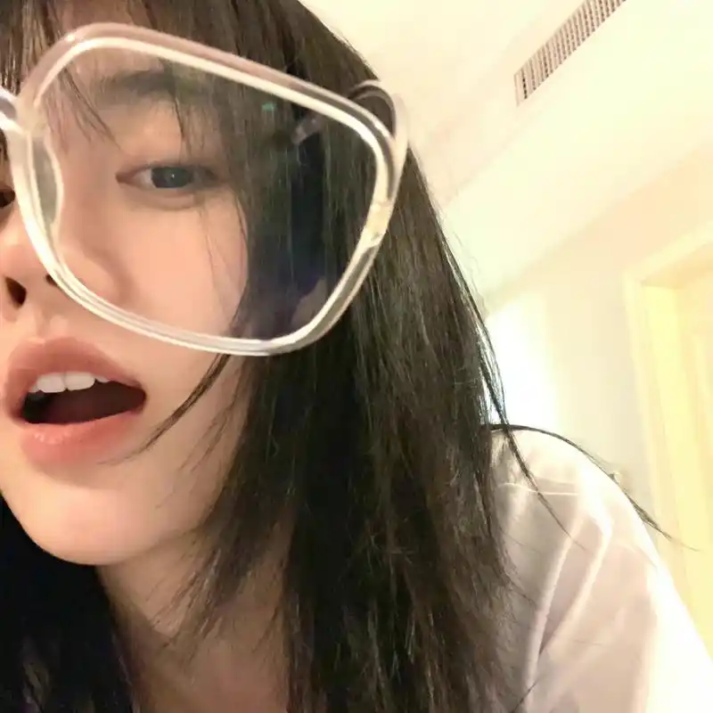 鞠婧祎晒夏日库存自拍,每一张都绝美