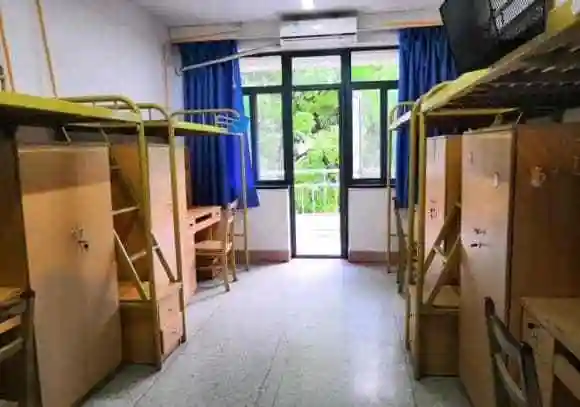 上海海关学院宿舍条件怎么样?宿舍真实照片曝光