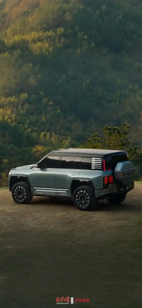6月壁纸上新:来自仰望u8的旷野风采-新浪汽车