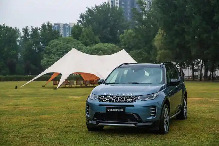 尊贵之选:全新路虎发现运动版,演绎现代都市风采_凤凰网汽车_凤凰网