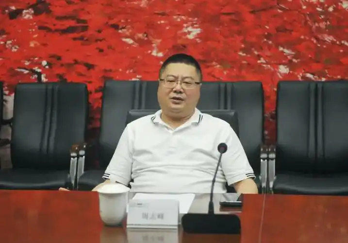 药都要闻本溪高新区党工委副书记管委会主任张宏斌会见大连山海集团