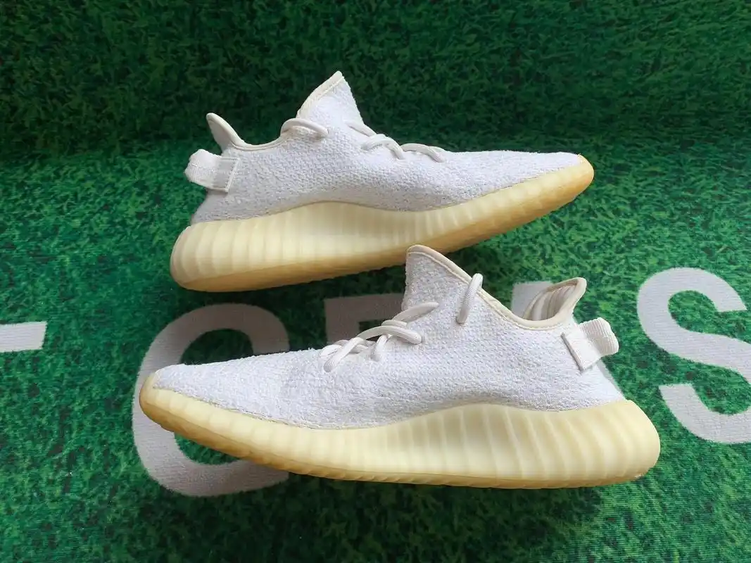 正品中古奢潮  售价550.椰子350  yeezy350  - 抖音