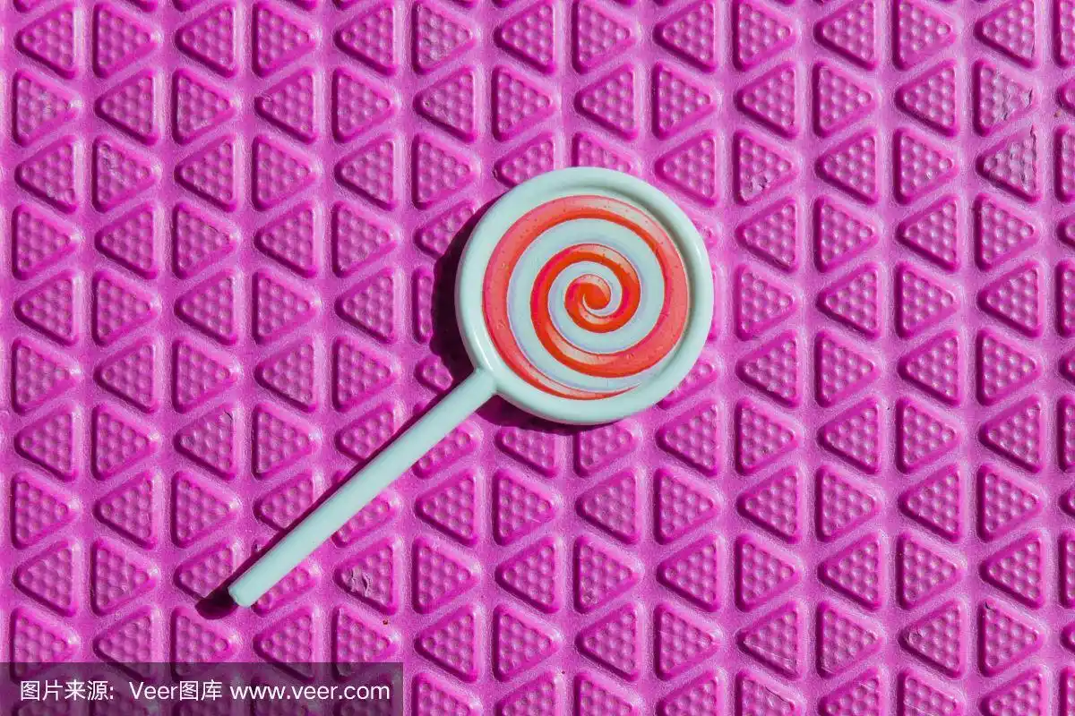 塑胶,三角形,紫色,室内地面,棒棒糖