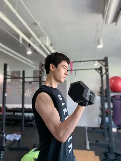 龚俊绝美肉体大赏,这肌肉和身材的搭配说一声完美不过分吧! 67福利!