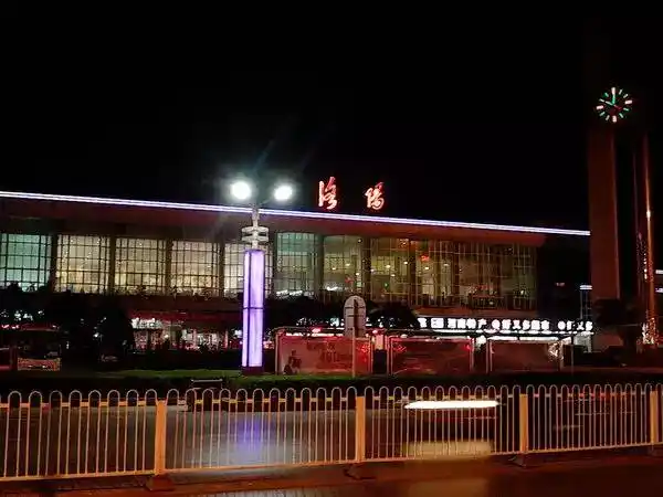 百年历史迎来送往洛阳火车站承载着多少人的记忆