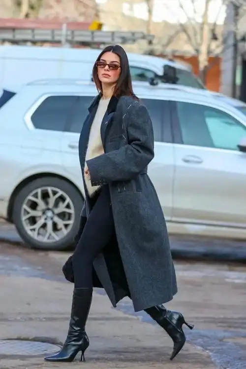 黑色长筒靴成了"显土单品"?全智贤听了都摇头