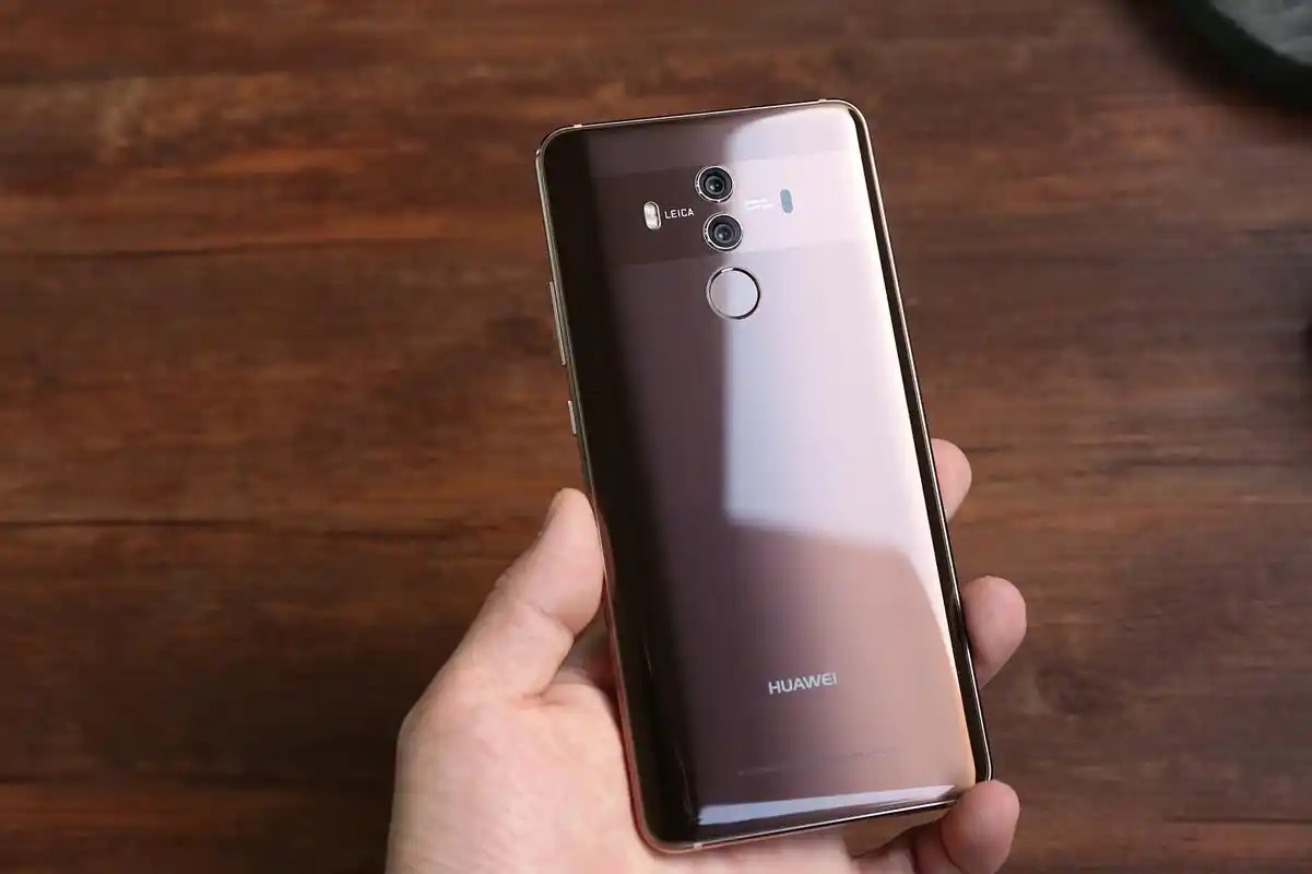 这才是华为年度旗舰!外形/拍照虐iphone-驱动之家