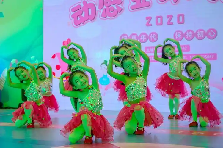 动感宝贝风采秀——城中万达广场