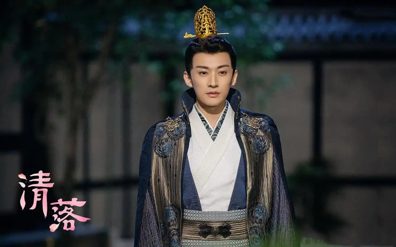 清落首播人设新奇刘学义颜值获赞但剧情降智吻戏牵强