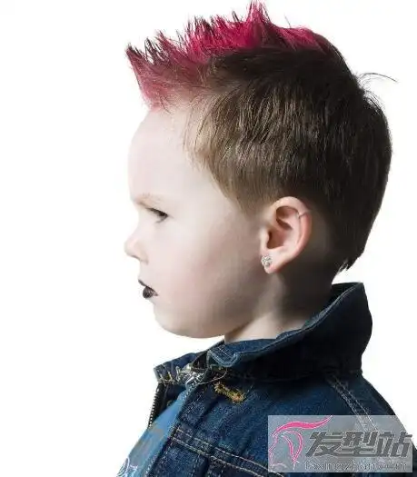 儿童莫西干发型怎么剃简单剃法变身酷炫小潮男